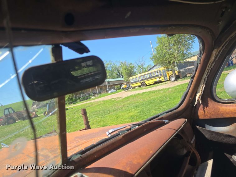 image for item EK5211 1941 Plymouth Deluxe P12 sedan