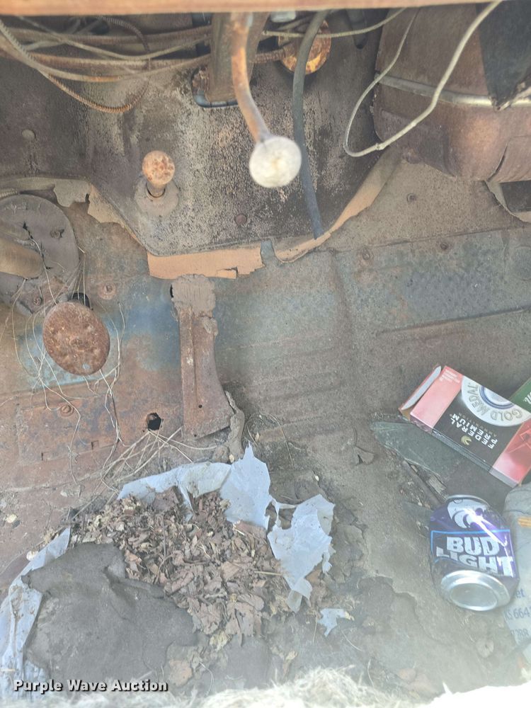 image for item EK5211 1941 Plymouth Deluxe P12 sedan