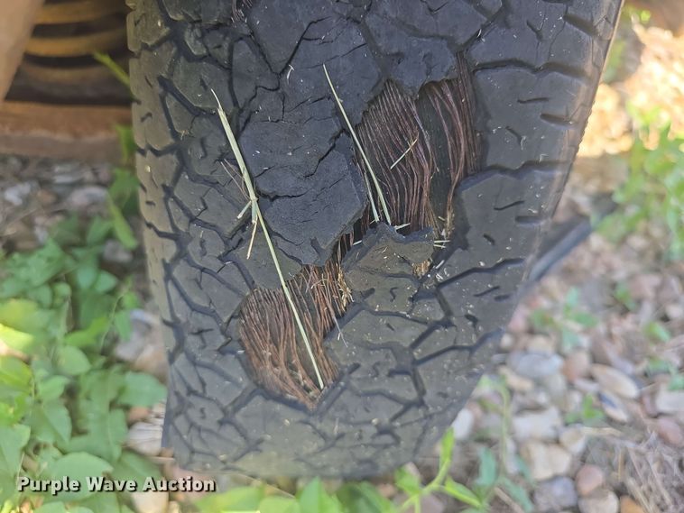 image for item EK5211 1941 Plymouth Deluxe P12 sedan