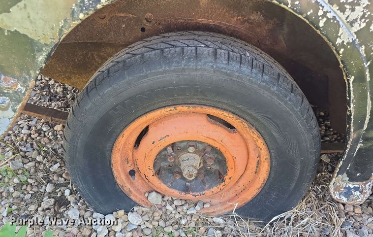 image for item EK5211 1941 Plymouth Deluxe P12 sedan