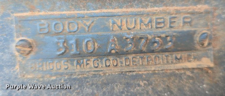 image for item EK5211 1941 Plymouth Deluxe P12 sedan