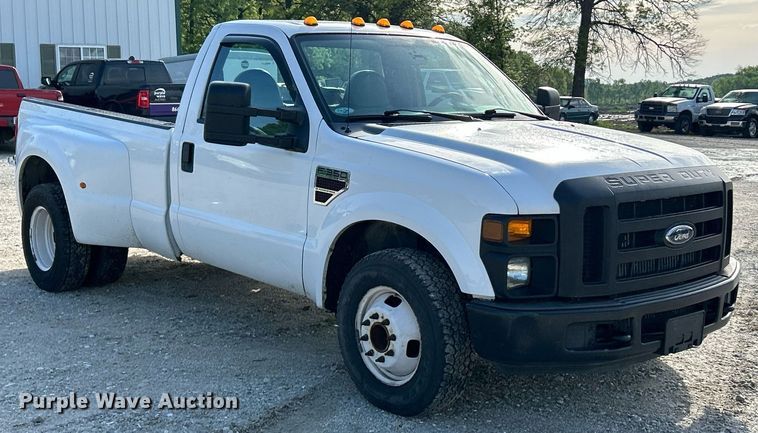 image for item EK8029 2008 Ford F350 Super Duty XL pickup truck