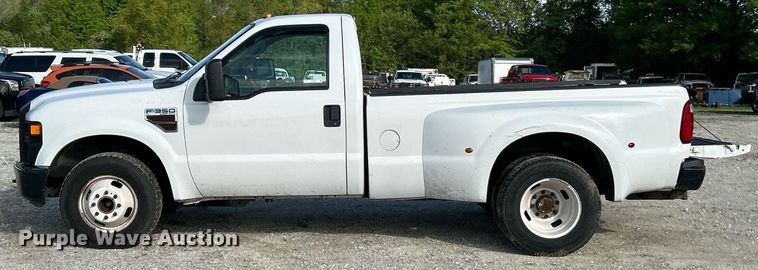 image for item EK8029 2008 Ford F350 Super Duty XL pickup truck
