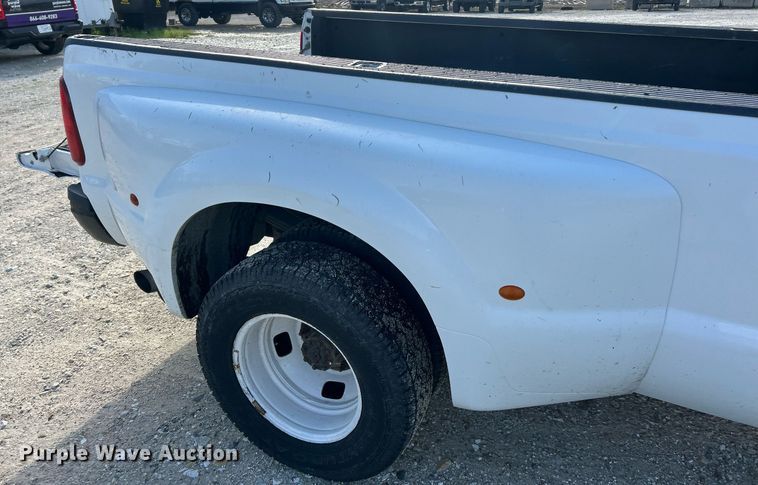 image for item EK8029 2008 Ford F350 Super Duty XL pickup truck