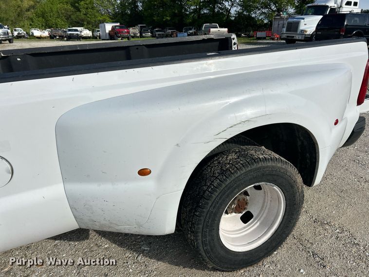 image for item EK8029 2008 Ford F350 Super Duty XL pickup truck