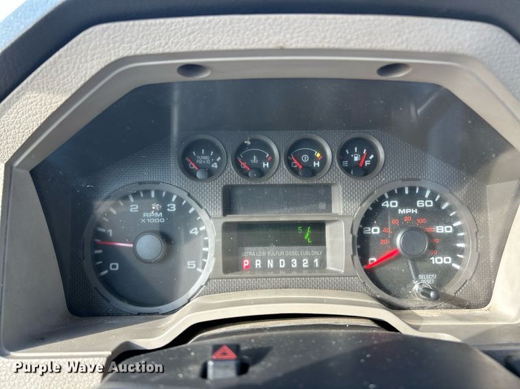 image for item EK8029 2008 Ford F350 Super Duty XL pickup truck