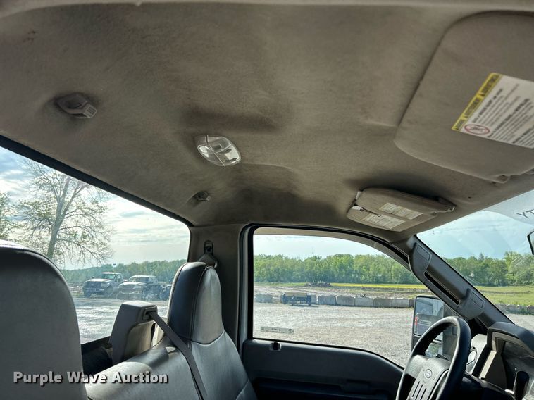 image for item EK8029 2008 Ford F350 Super Duty XL pickup truck