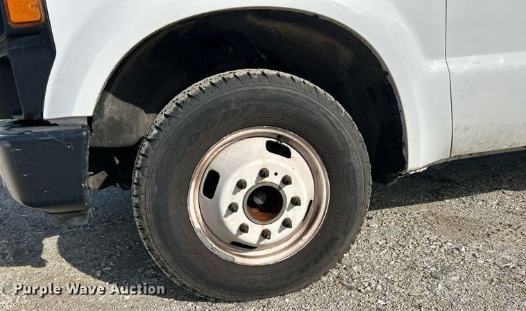 image for item EK8029 2008 Ford F350 Super Duty XL pickup truck