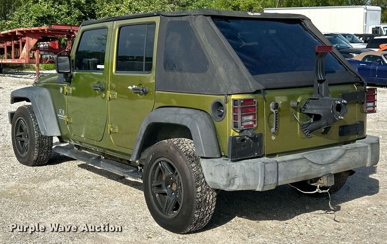 image for item EK8030 2007 Jeep Wrangler Unlimited SUV