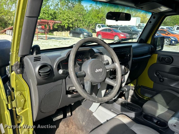 image for item EK8030 2007 Jeep Wrangler Unlimited SUV