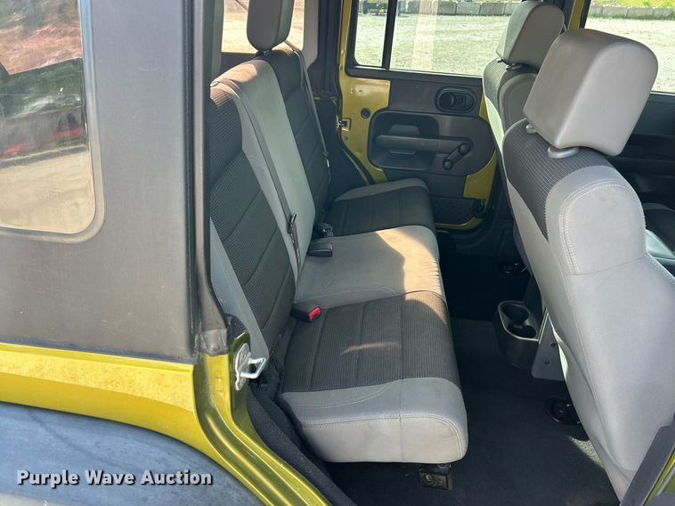 image for item EK8030 2007 Jeep Wrangler Unlimited SUV