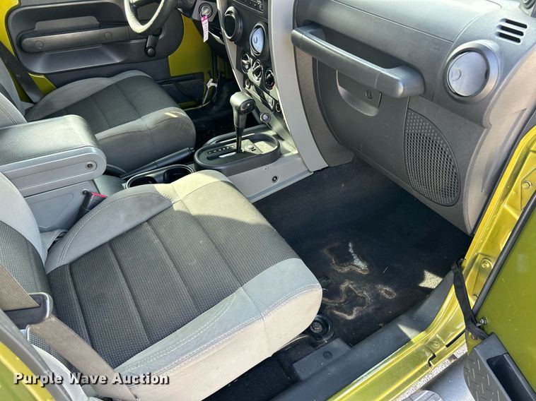 image for item EK8030 2007 Jeep Wrangler Unlimited SUV