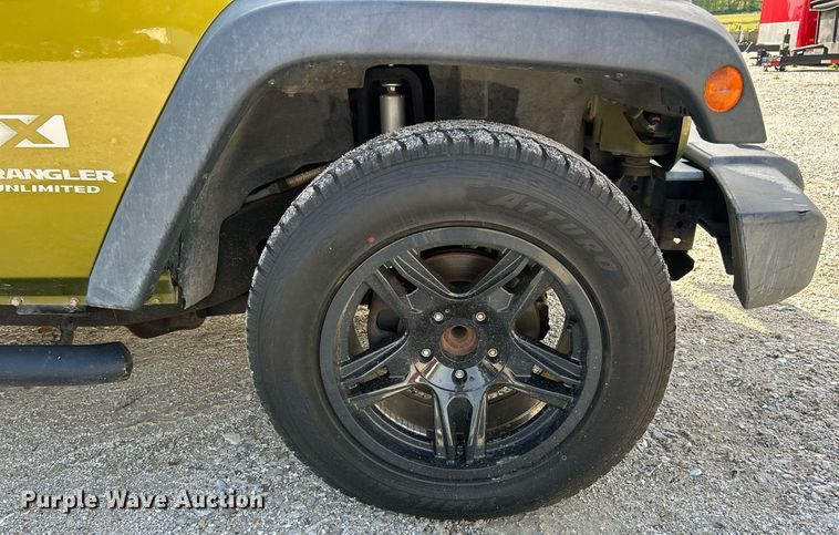 image for item EK8030 2007 Jeep Wrangler Unlimited SUV