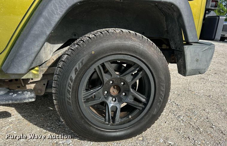 image for item EK8030 2007 Jeep Wrangler Unlimited SUV