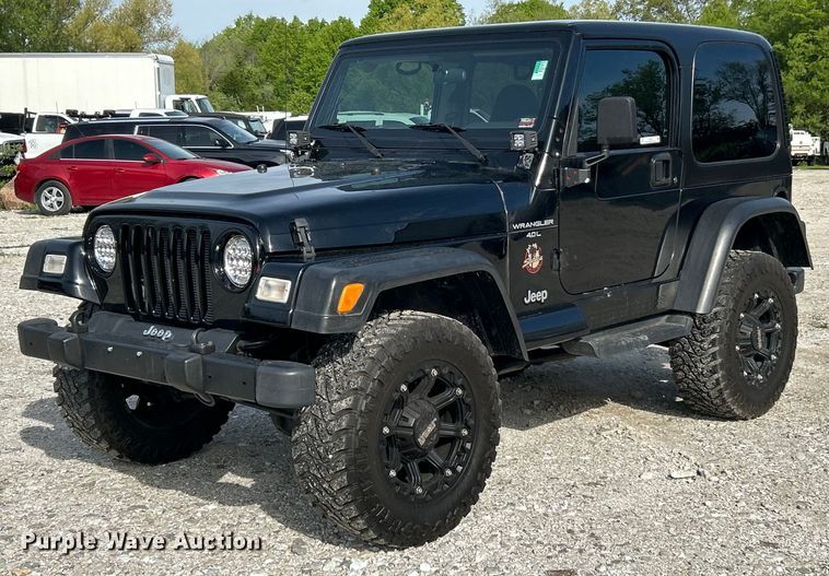 image for item EK8031 2001 Jeep Wrangler Sahara SUV