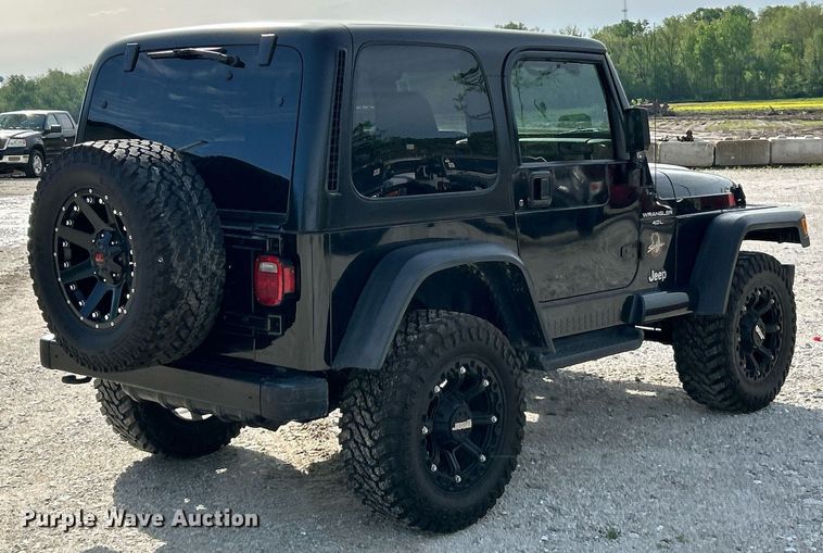 image for item EK8031 2001 Jeep Wrangler Sahara SUV