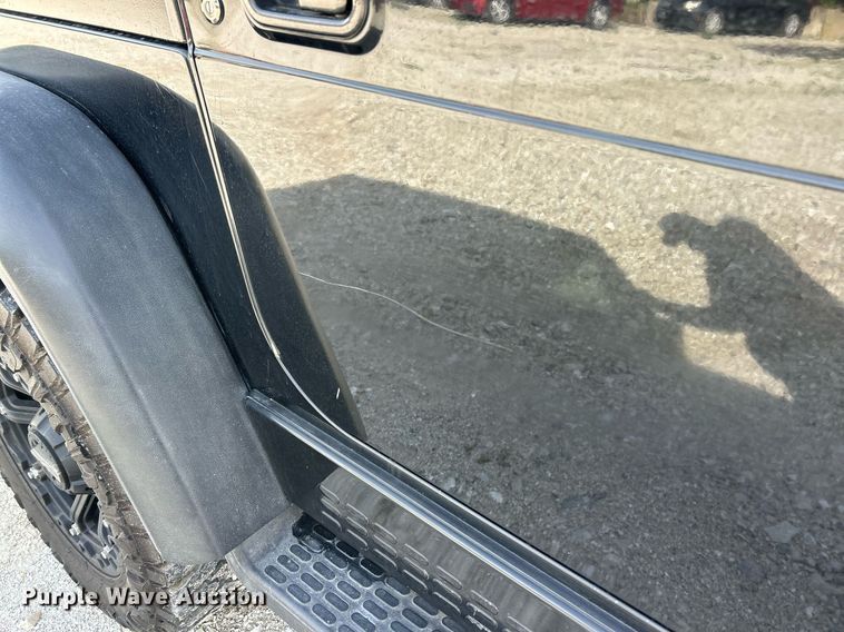 image for item EK8031 2001 Jeep Wrangler Sahara SUV