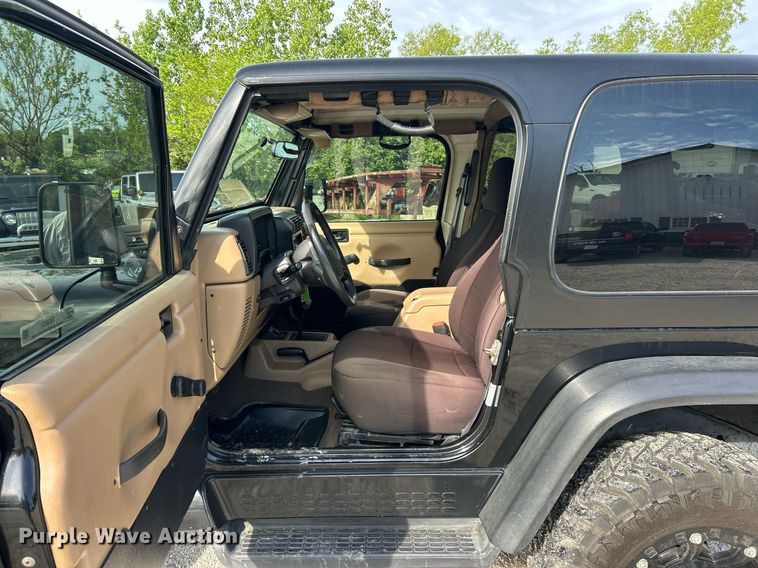 image for item EK8031 2001 Jeep Wrangler Sahara SUV