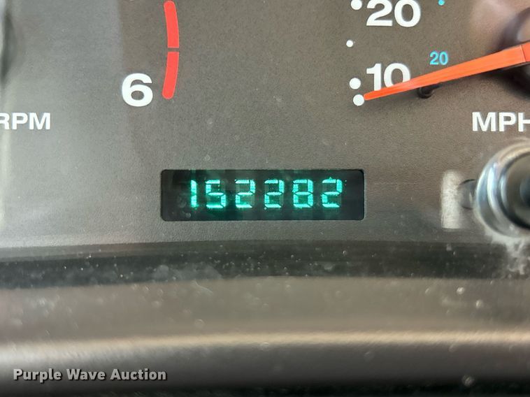 image for item EK8031 2001 Jeep Wrangler Sahara SUV