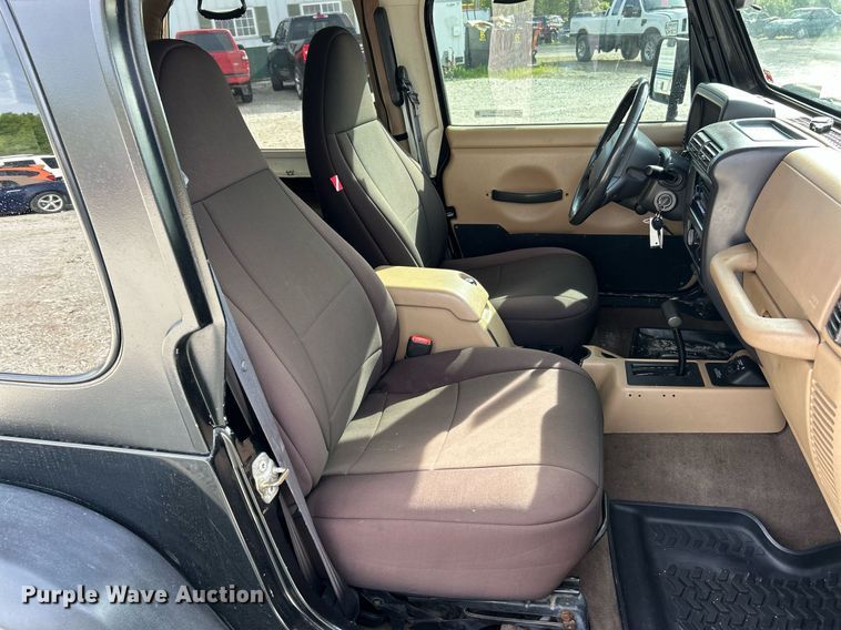 image for item EK8031 2001 Jeep Wrangler Sahara SUV