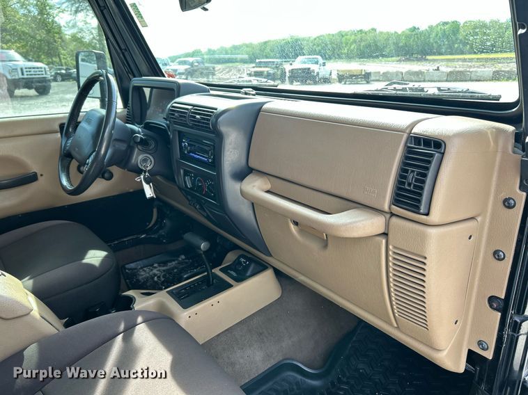 image for item EK8031 2001 Jeep Wrangler Sahara SUV