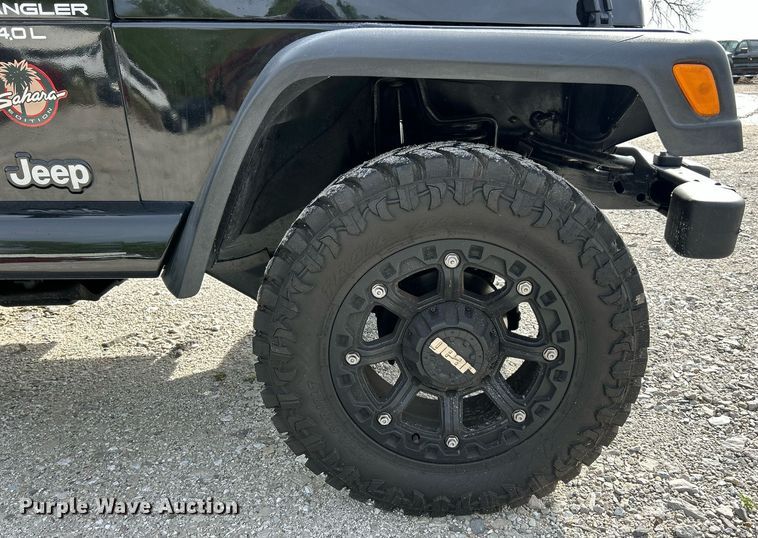 image for item EK8031 2001 Jeep Wrangler Sahara SUV