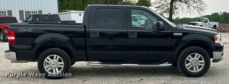 image for item EK8032 2004 Ford F150 Lariat SuperCrew pickup truck