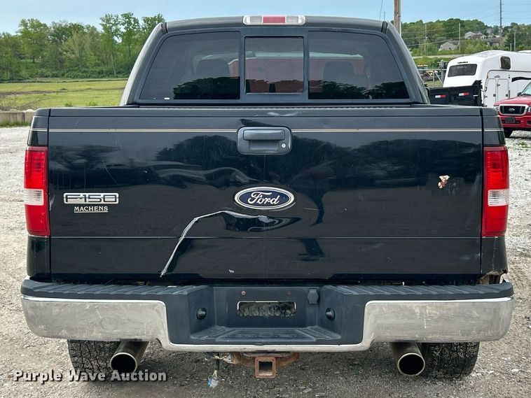 image for item EK8032 2004 Ford F150 Lariat SuperCrew pickup truck