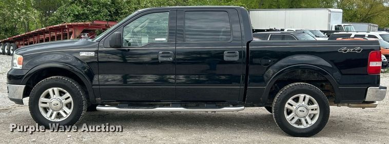 image for item EK8032 2004 Ford F150 Lariat SuperCrew pickup truck