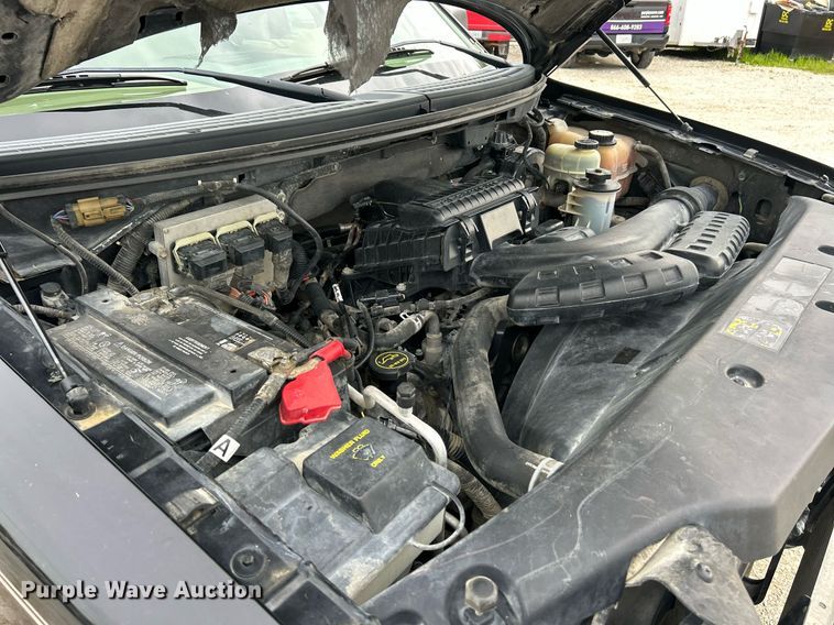 image for item EK8032 2004 Ford F150 Lariat SuperCrew pickup truck