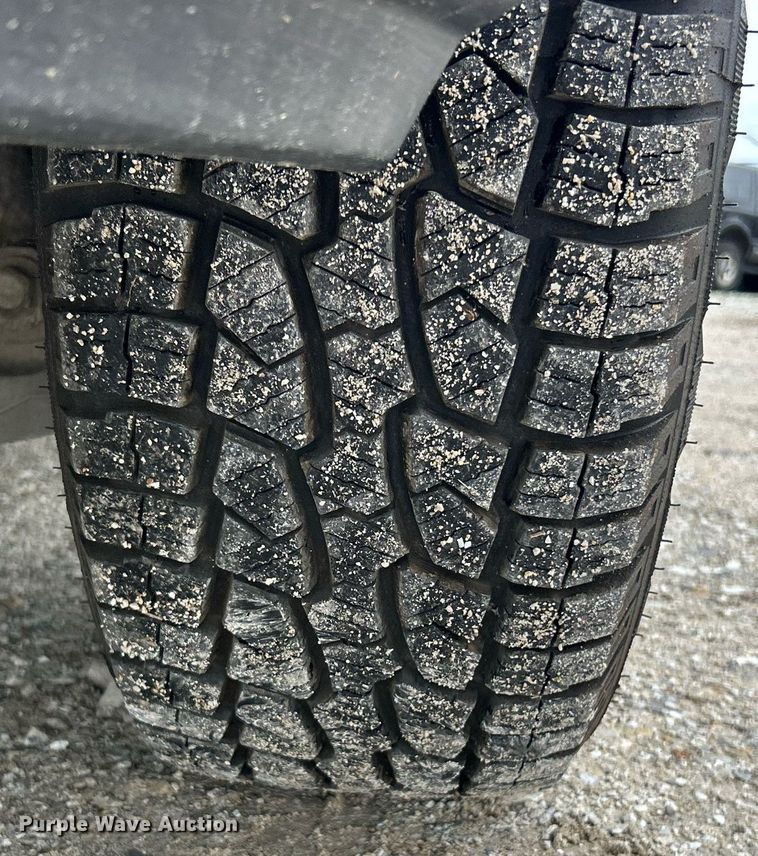 image for item EK8032 2004 Ford F150 Lariat SuperCrew pickup truck