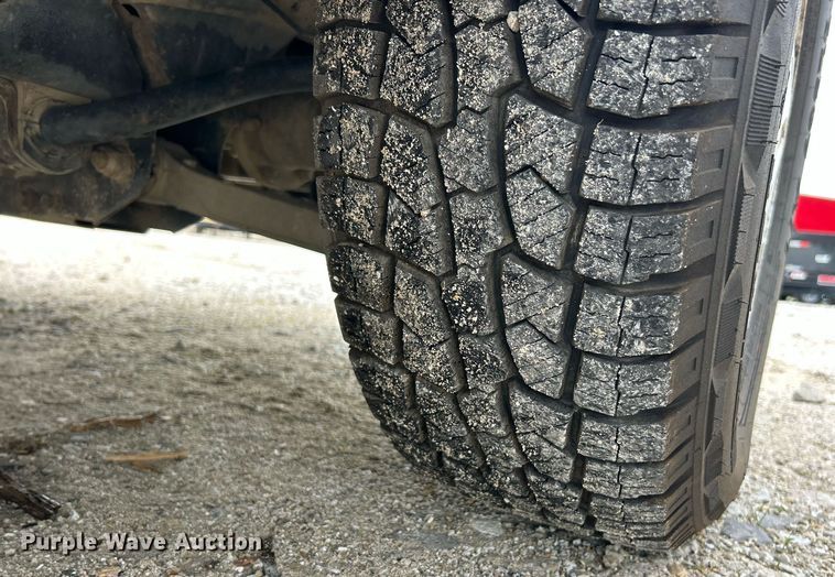 image for item EK8032 2004 Ford F150 Lariat SuperCrew pickup truck