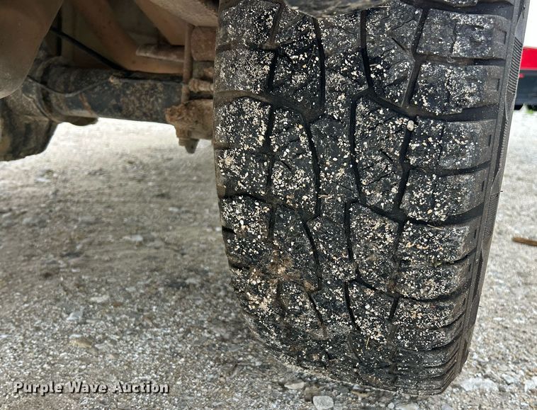 image for item EK8032 2004 Ford F150 Lariat SuperCrew pickup truck