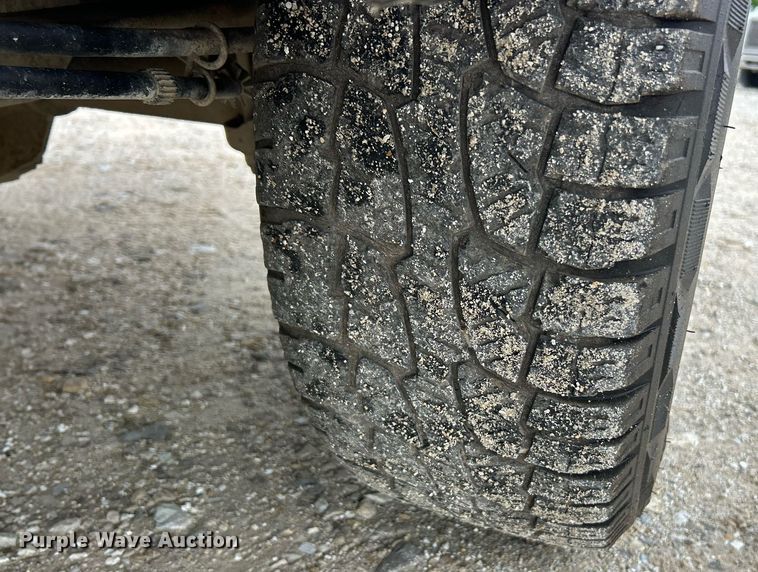 image for item EK8032 2004 Ford F150 Lariat SuperCrew pickup truck