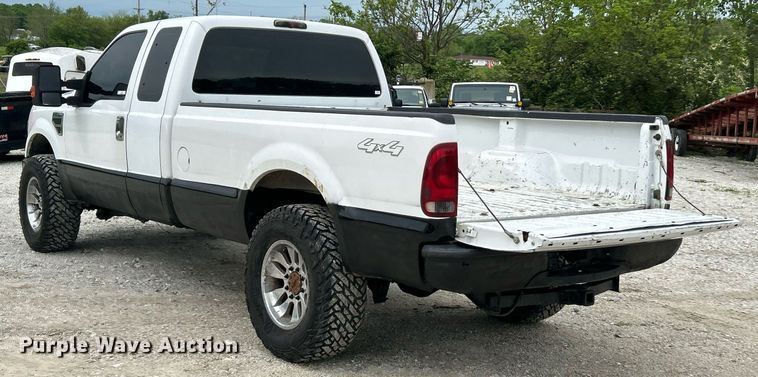 image for item EK8034 2008 Ford F250 Super Duty XL SuperCab pickup truck