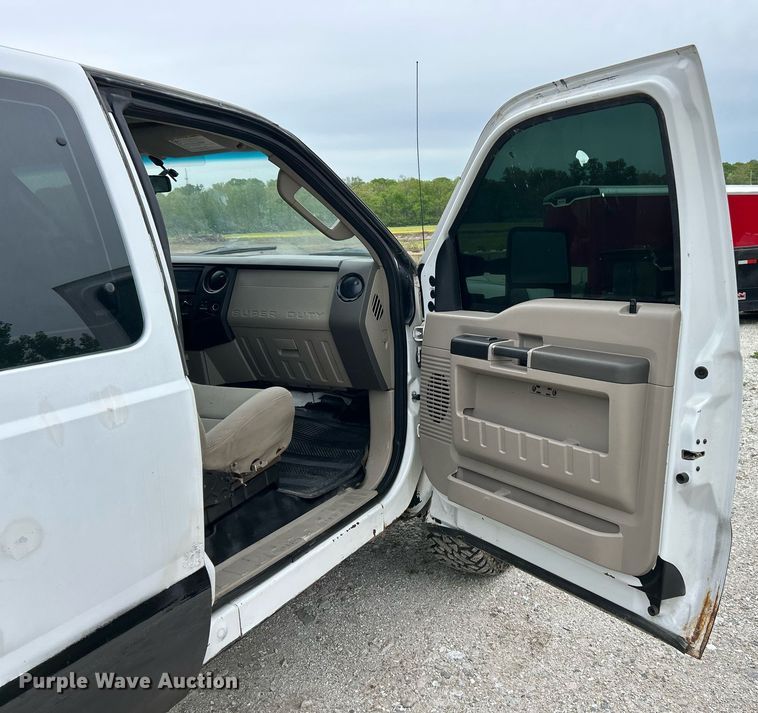 image for item EK8034 2008 Ford F250 Super Duty XL SuperCab pickup truck