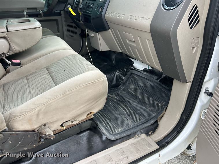 image for item EK8034 2008 Ford F250 Super Duty XL SuperCab pickup truck