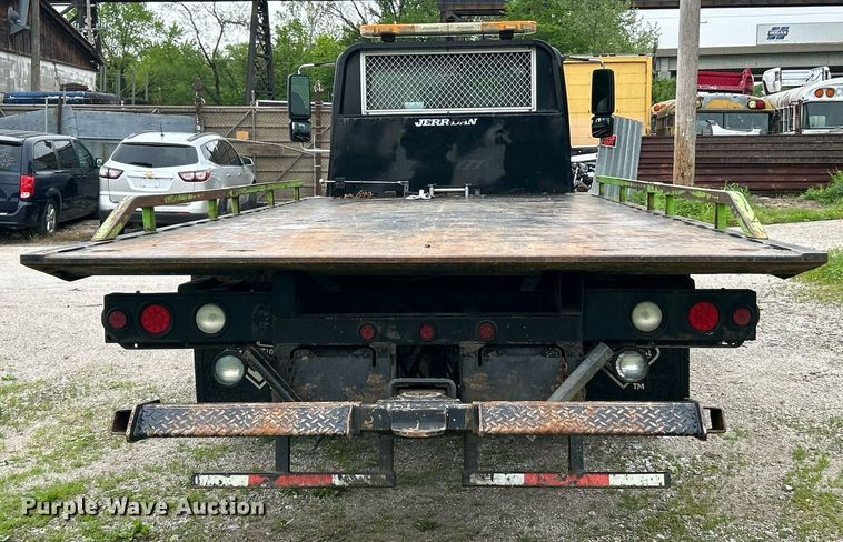 image for item EK8036 2005 International 4300 rollback truck