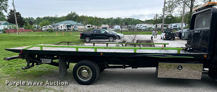 image for item EK8036 2005 International 4300 rollback truck