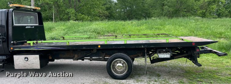 image for item EK8036 2005 International 4300 rollback truck