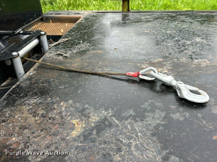 image for item EK8036 2005 International 4300 rollback truck