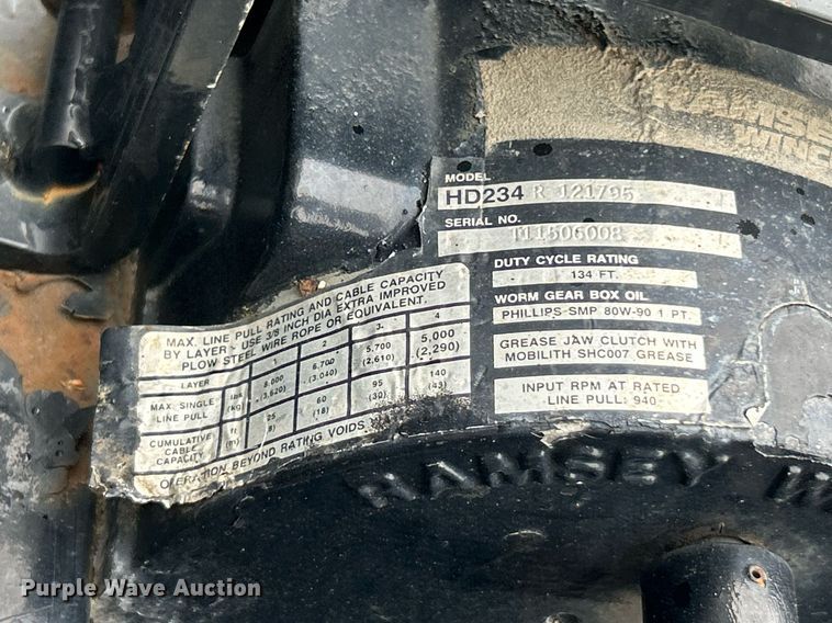 image for item EK8036 2005 International 4300 rollback truck