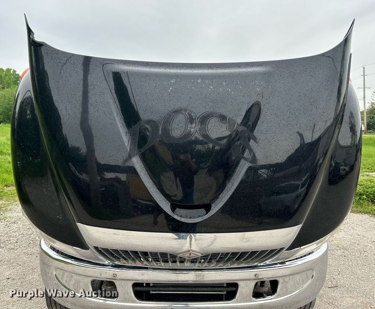 image for item EK8036 2005 International 4300 rollback truck