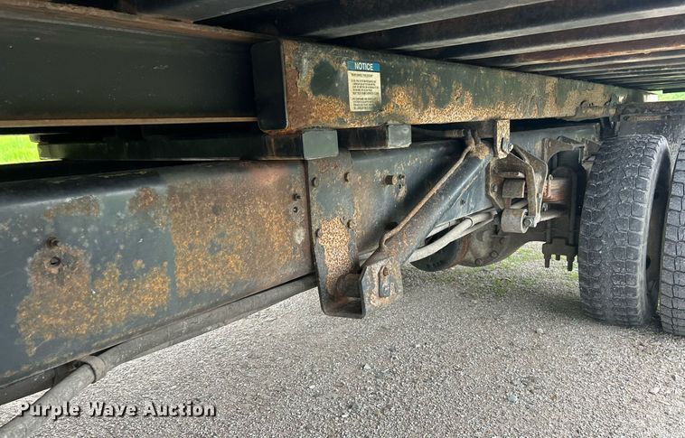 image for item EK8036 2005 International 4300 rollback truck