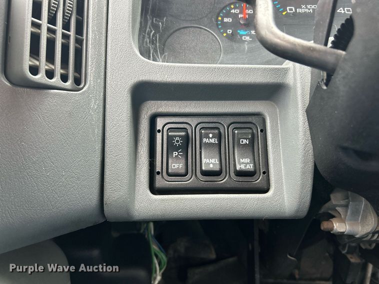 image for item EK8036 2005 International 4300 rollback truck