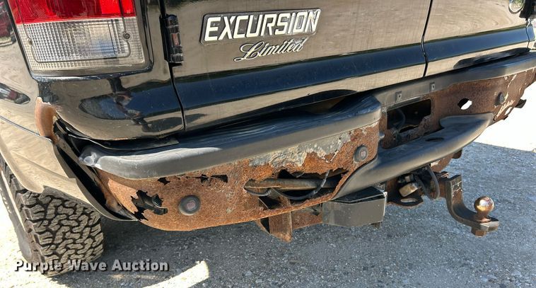 image for item EK8058 2005 Ford Excursion Limited SUV