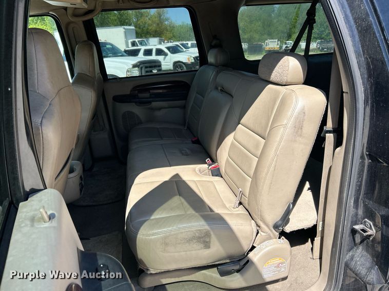 image for item EK8058 2005 Ford Excursion Limited SUV