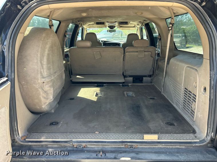 image for item EK8058 2005 Ford Excursion Limited SUV