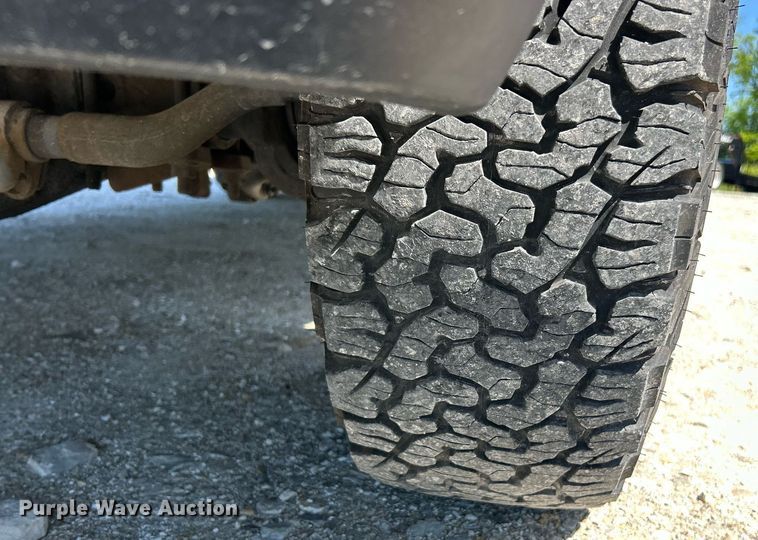 image for item EK8058 2005 Ford Excursion Limited SUV