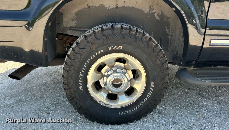 image for item EK8058 2005 Ford Excursion Limited SUV